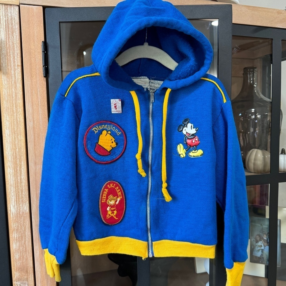 1970s Vintage Disney toddler hoodie embroidered patches winnie the pooh mickey